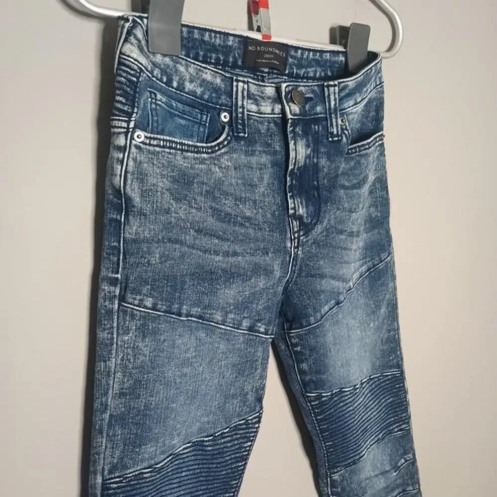 No Boundaries blue denim jeans